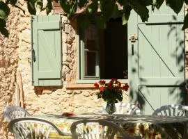 Le Jas charming Mas in Provence with shared pool nature calm space