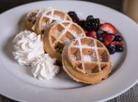 Holiday Inn & Suites Philadelphia W - Drexel Hill by IHG，位于Drexel Hill的酒店