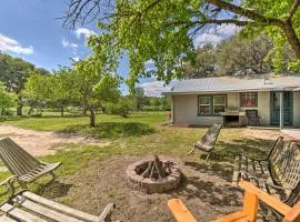 Betty Bs River House Less Than 1 Mi to Blanco State Park!