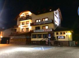 TYCJAN Hotel,Restauracja，位于米卢夫卡的酒店