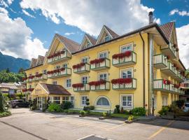Alpholiday Dolomiti Wellness & Family Hotel，位于迪马罗的酒店