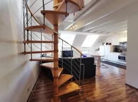 duplex apartment - city centre - airconditioned - netflix - 2 balconies