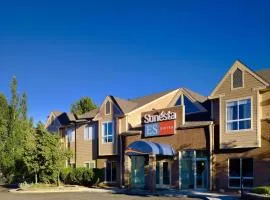 弗拉格斯塔夫索那斯塔套房酒店