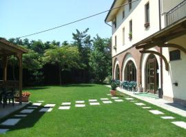 Hotel Ristorante Villa Magnolia，位于Predosa的酒店
