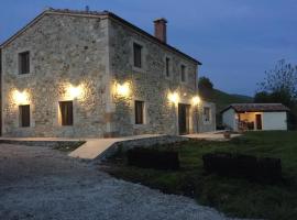 Casa Rural Costalisa，位于Abionzo的滑雪度假村