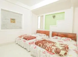 Minh Chiến Hostel -Guest House-