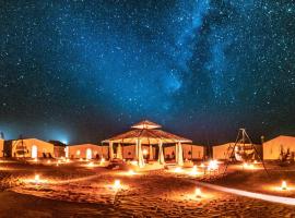 Aladdin Desert Camp - Mhamid Erg Chigaga Escape，位于El Gouera的酒店