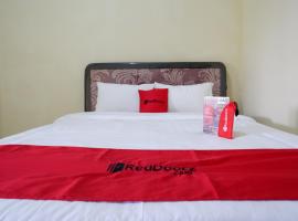 RedDoorz near Lippo Plaza Buton