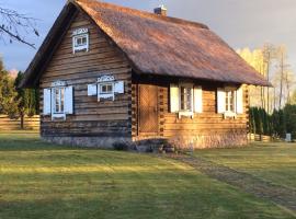 Baublys Lake Lodge，位于Viktarinas的带停车场的酒店