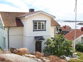 Holiday home in Kungshamn 4，位于王室港的酒店