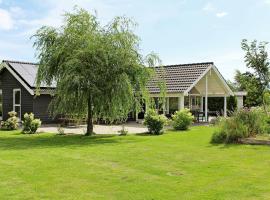 Luxury Retreat with Spa - By Traum Ferienwohnungen，位于博托比的酒店