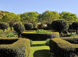 艾丽树度假屋，位于Bow Bridge的酒店