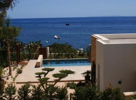Exclusive 5 Bedroom Villa with Private Pool, Ibiza Villa 1035，位于Cala Llenya的酒店