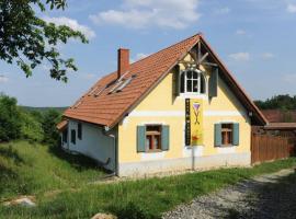 Stilvolles Landhaus im Dreiländereck，位于Felsőszölnök的乡间豪华旅馆