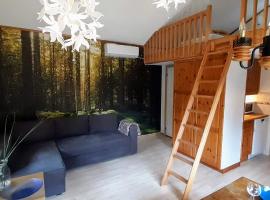 Comfortable Cottage at Scenic Lake，位于哥德堡-兰德维特机场 - GOT附近的酒店