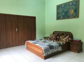 OYO 3711 Netty’s Mansion，位于Kalisuren 2的酒店