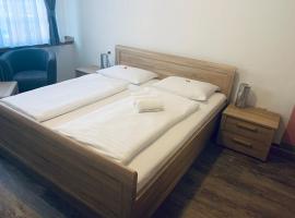 Hotel Brauhaus zur Krone，位于贝格海姆的酒店