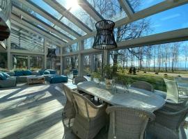 Beach House Ežurgas，位于图哈的酒店