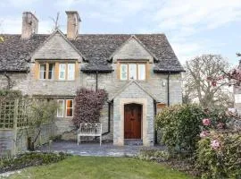 Bear's Cottage