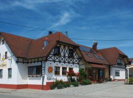 Gasthof zur Sonne，位于Röfingen的酒店