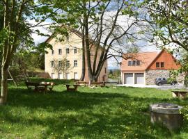 Młyn Karpnicki - Fischbacher Muehle，位于Karpniki的酒店