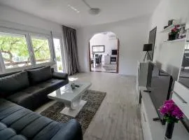Apartman DORA