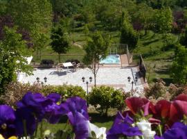 Albergo Diffuso - Il Poggetto tra Urbino & San Marino，位于乌尔比诺的住宿加早餐旅馆