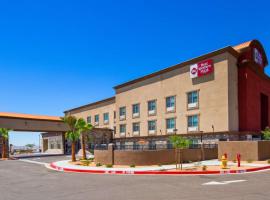 Best Western Plus New Barstow Inn & Suites，位于巴斯托的酒店