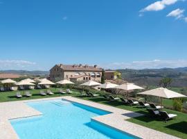 里佛坦尼雷酒店，位于卡斯德尔诺沃贝拉登卡的酒店