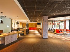 伦敦瑟罗克M25宜必思酒店，位于格雷斯瑟罗克的酒店