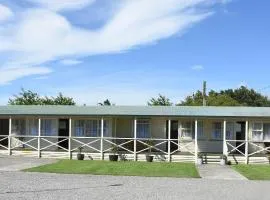 Featherston Motels And Camping