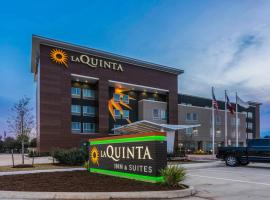 La Quinta Inn and Suites by Wyndham Houston Spring South，位于斯普林的酒店