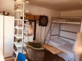 Nice room in apartment in Amager - NEWLY RENOVATED