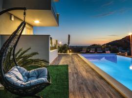 Rooftop - luxury residence，位于拉扎尼的酒店