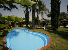 鲁考西亚酒店，位于卡萨尔韦利诺的酒店