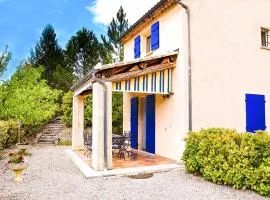 Appartement moderne à La Roche-sur-le-Buis, avec piscine.