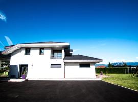 Nuitée en appartement，位于Marignier的酒店