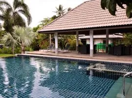 Luxurious Villa in Rawai with Private Pool