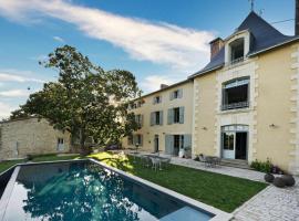 Les Demeures de Valette，位于Azay-le-Brûlé的酒店