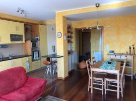 Lavra Sea & Sun Beach Apartment (up to 4 guests)，位于拉夫拉的酒店