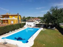 3 bedrooms villa with private pool enclosed garden and wifi at Linares