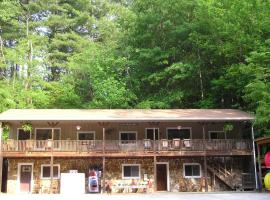 Deep Creek Lodge，位于布赖森城的酒店
