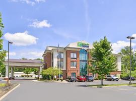Holiday Inn Express Hotel & Suites Youngstown - North Lima/Boardman, an IHG Hotel，位于北利马的酒店