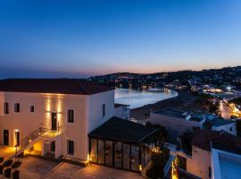 Krinos Suites Andros，位于安德罗斯的酒店