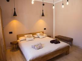 Shardan Guest House，位于阿尔盖罗的酒店