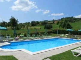 Charming house in Caprese Michelangelo with shared pool