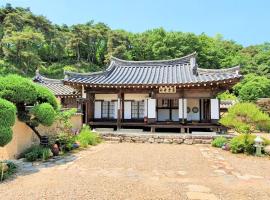 Tohyang Traditional House，位于Bonghwa的韩屋