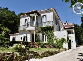 Eighteen21 Houses - Quinta Velha，位于辛特拉Chalet and Garden of the Countess of Edla附近的酒店