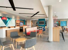 avid hotels - Orlando International Airport by IHG，位于奥兰多奥兰多国际机场 - MCO附近的酒店