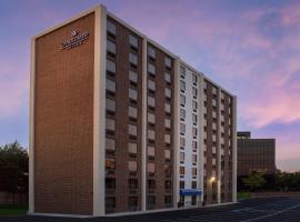 Candlewood Suites Alexandria West by IHG，位于亚历山德里亚的酒店